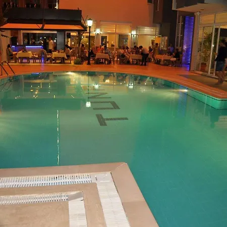 Kleopatra Tuna Lejlighedshotel 3*