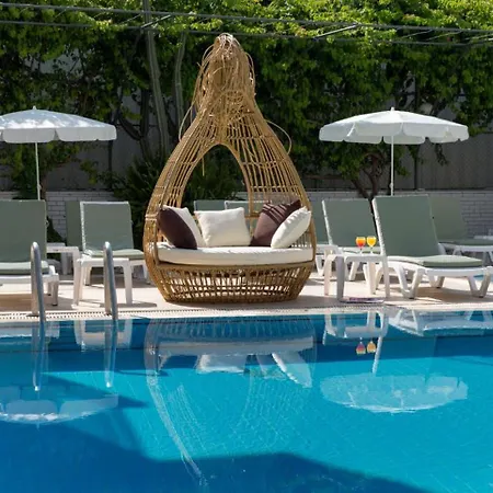 Hotel apartamentowy Kleopatra Tuna 3*