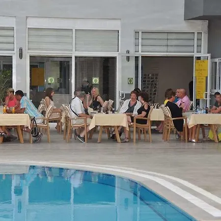 Apart Otel Kleopatra Tuna Alanya