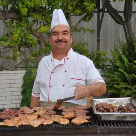 Kleopatra Tuna Aparthotel 3*