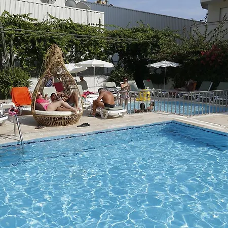 Apart Otel Kleopatra Tuna Alanya
