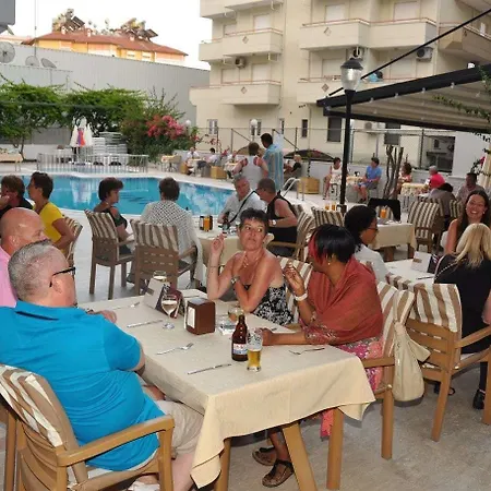 Kleopatra Tuna Hotel apartamentowy